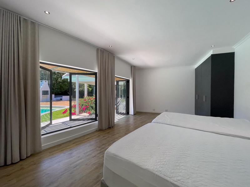 To Let 6 Bedroom Property for Rent in Constantia Western Cape
